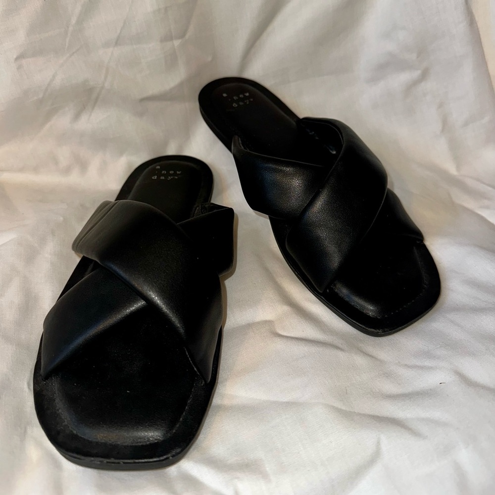 A New Day Padded Flat Slide Sandals Black Size 8